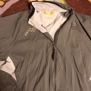 Mountain Hardwear running jacket